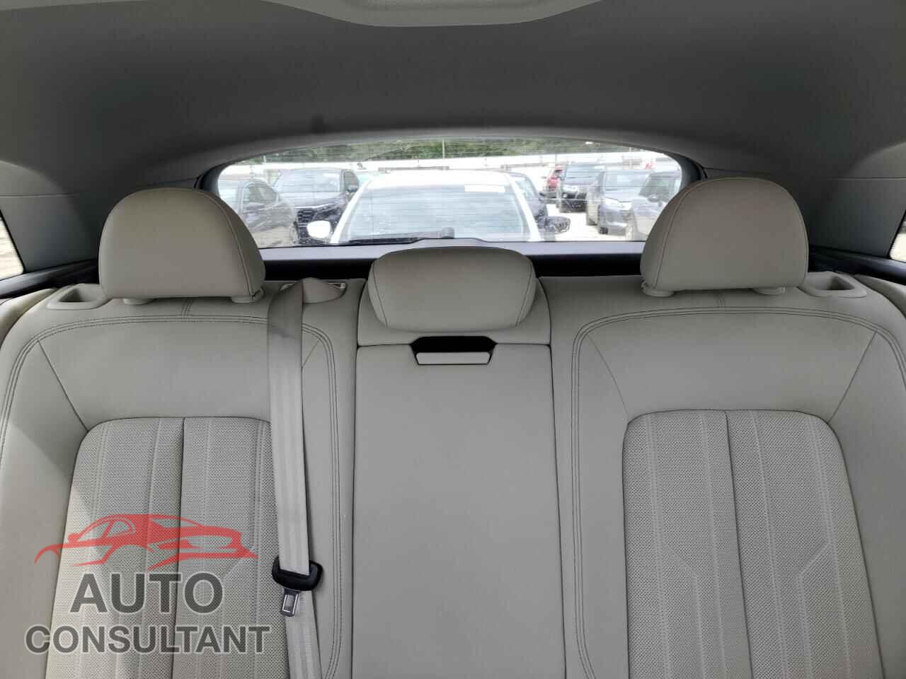 AUDI E-TRON 2019 - WA1LAAGE6KB008803