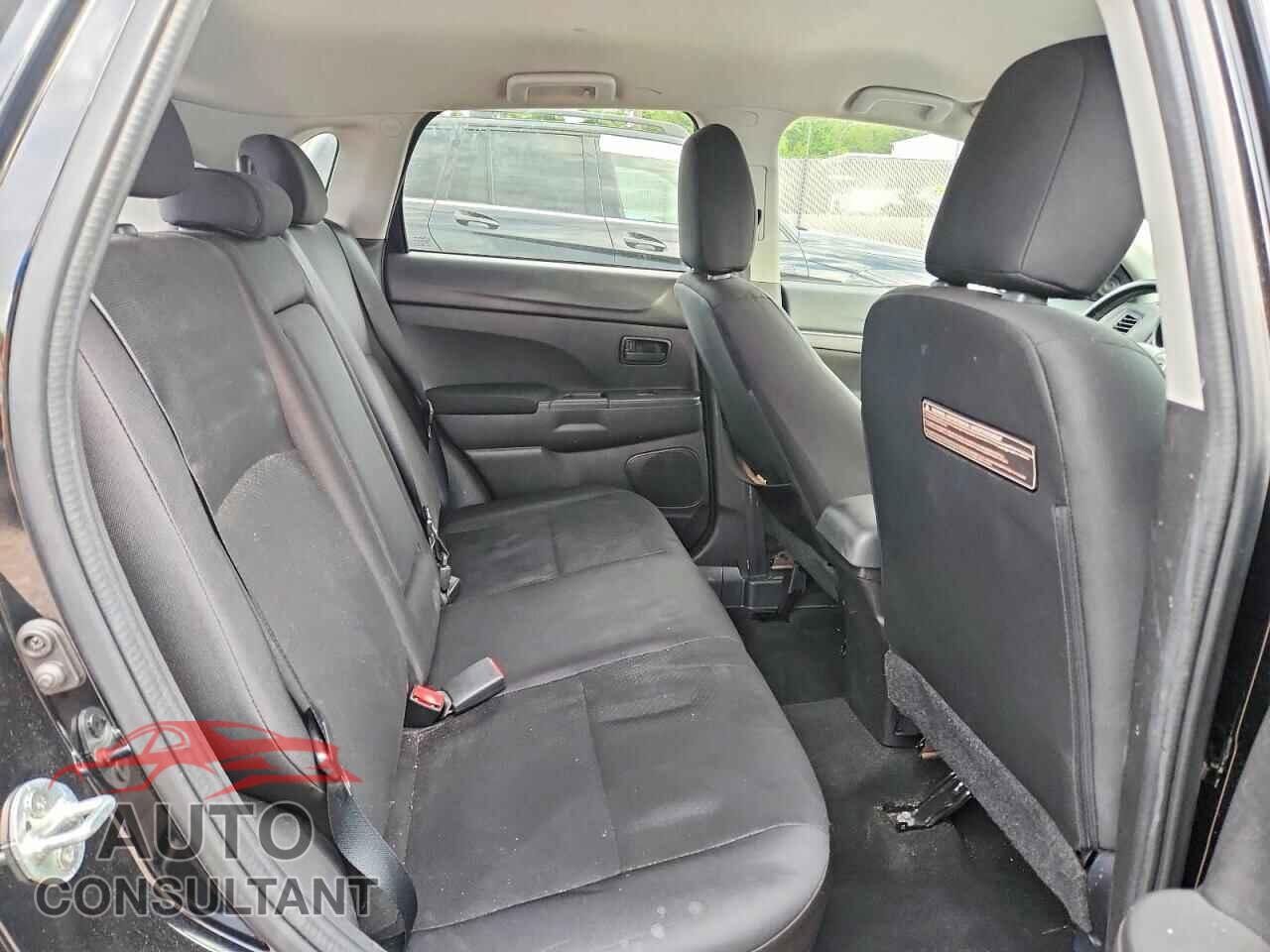 MITSUBISHI OUTLANDER 2015 - 4A4AR3AU1FE005757
