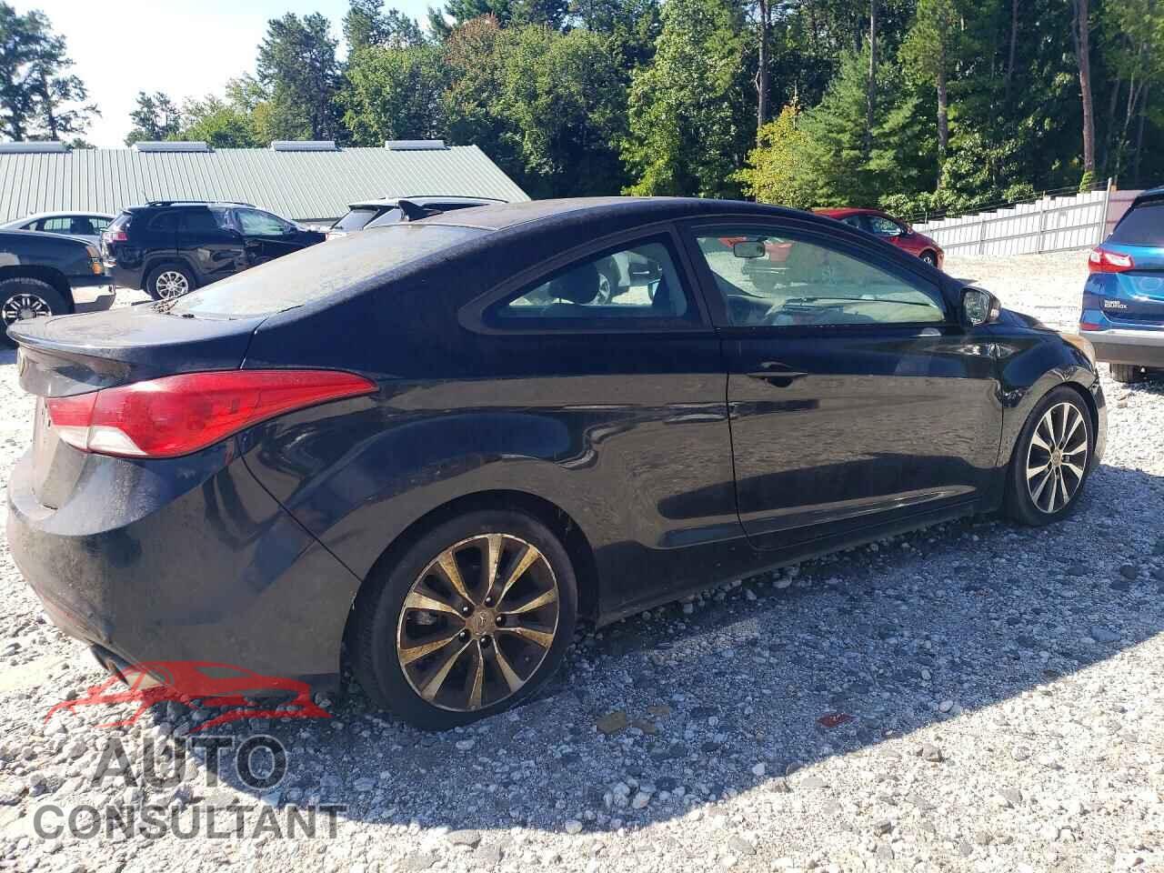 HYUNDAI ELANTRA 2013 - KMHDH6AE2DU002768