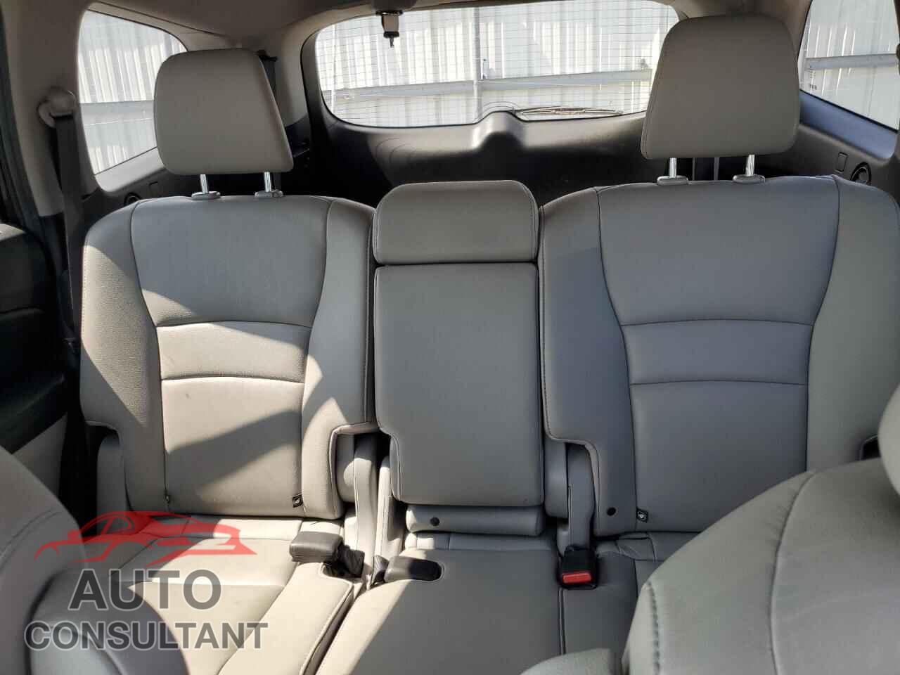 HONDA PILOT 2019 - 5FNYF6H57KB080227