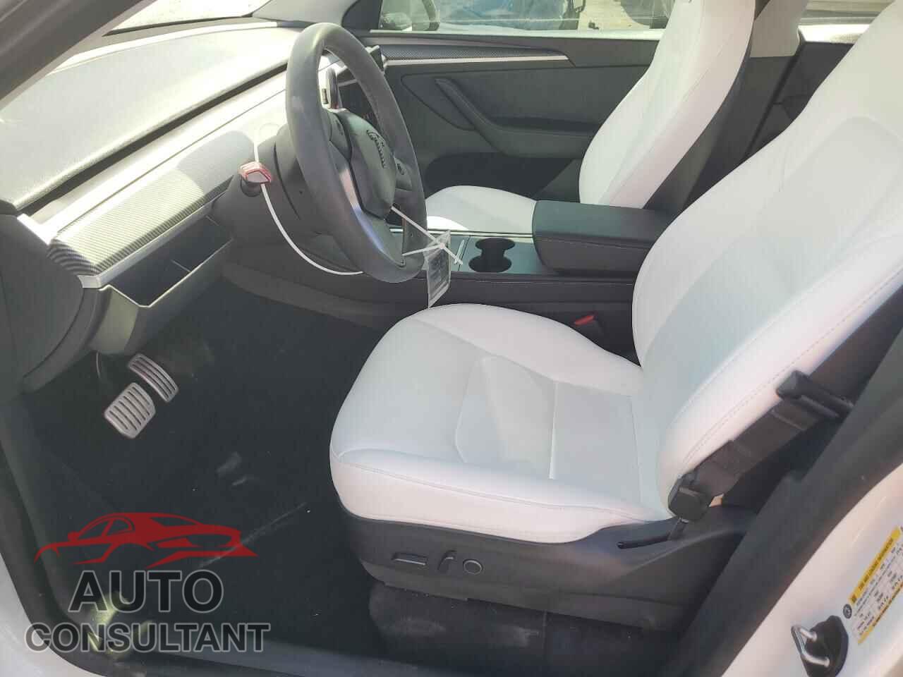 TESLA MODEL Y 2023 - 7SAYGDEF2PF692831