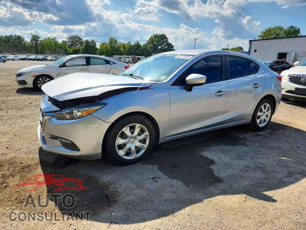 MAZDA 3 2018 - 3MZBN1U71JM258661
