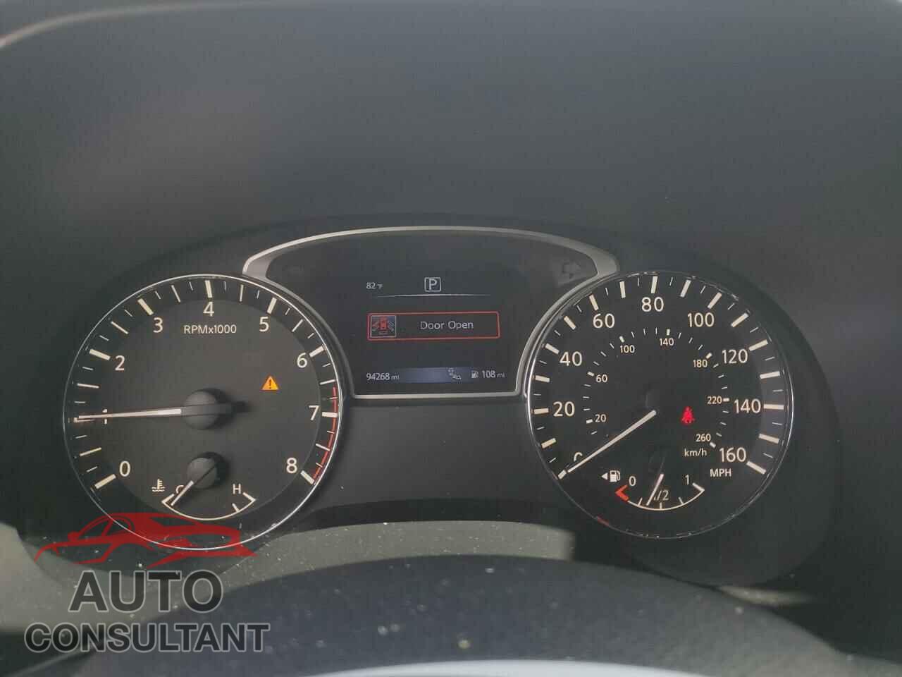NISSAN PATHFINDER 2017 - 5N1DR2MN0HC667598