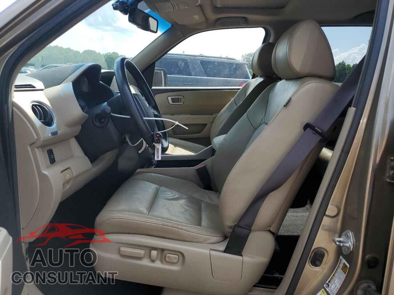 HONDA PILOT 2011 - 5FNYF3H5XBB005648