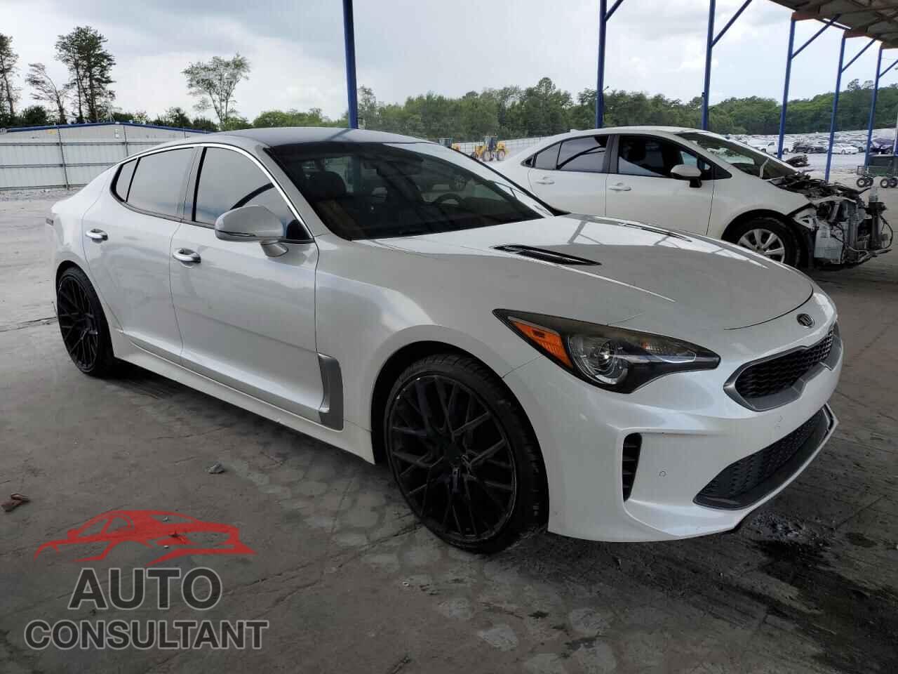 KIA STINGER 2018 - KNAE15LA5J6031387