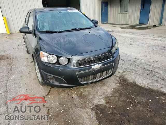 CHEVROLET SONIC 2014 - 1G1JC5SH7E4196149