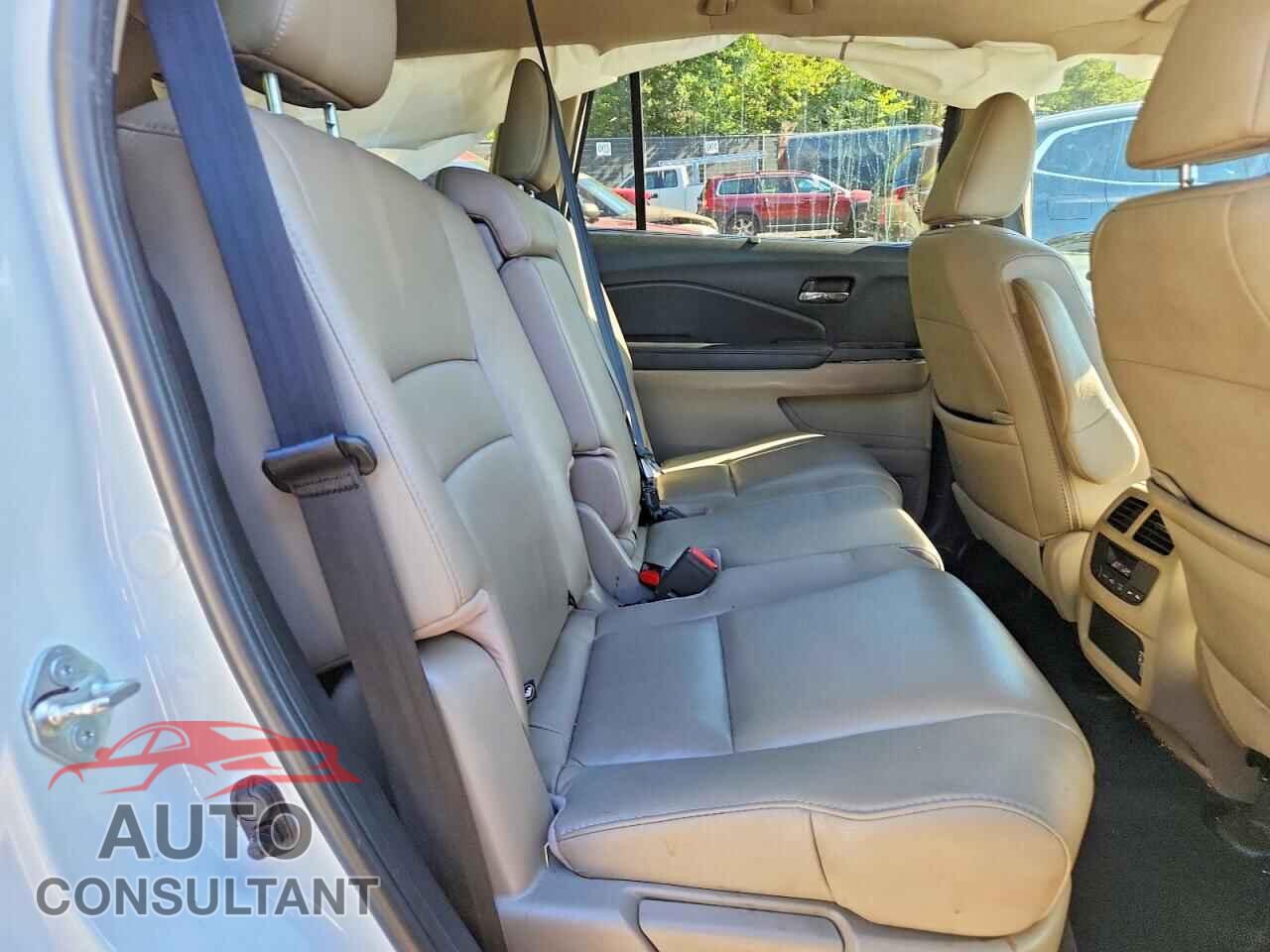 HONDA PILOT 2021 - 5FNYF6H53MB090403