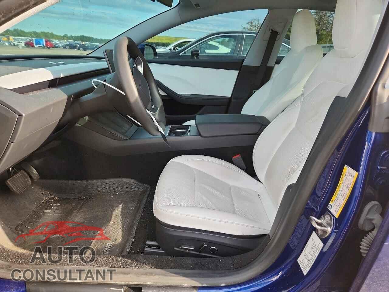 TESLA MODEL 3 2024 - 5YJ3E1EBXRF821409