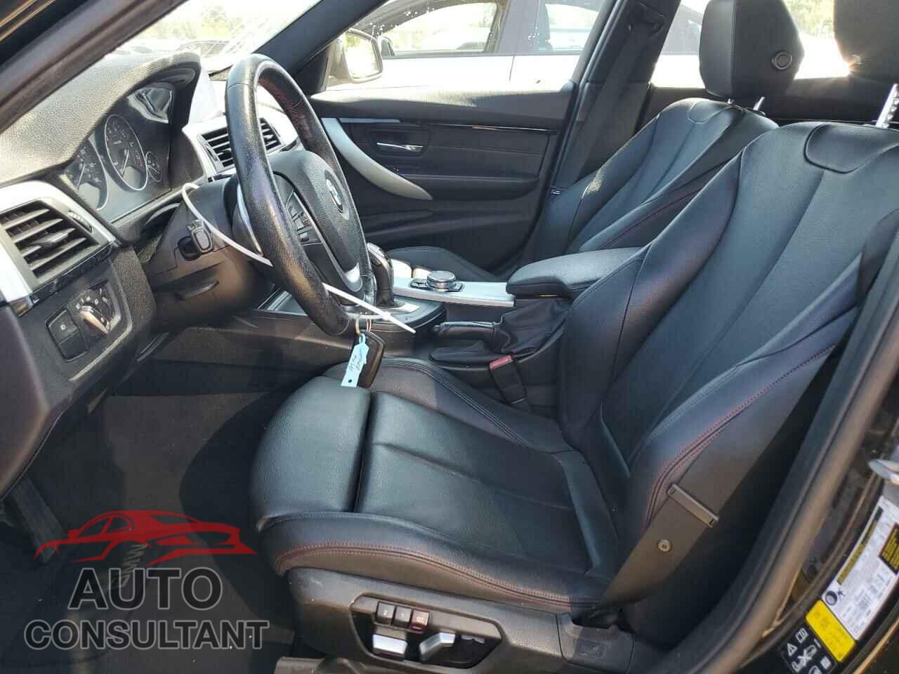BMW 3 SERIES 2016 - WBA8E3G52GNU02166