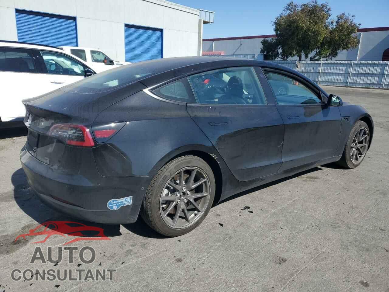 TESLA MODEL 3 2021 - 5YJ3E1EA9MF070366
