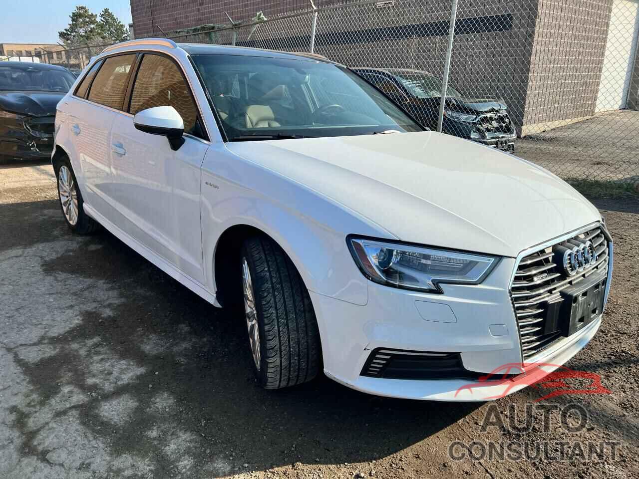 AUDI A3 2018 - WAUUPBFFXJA079285