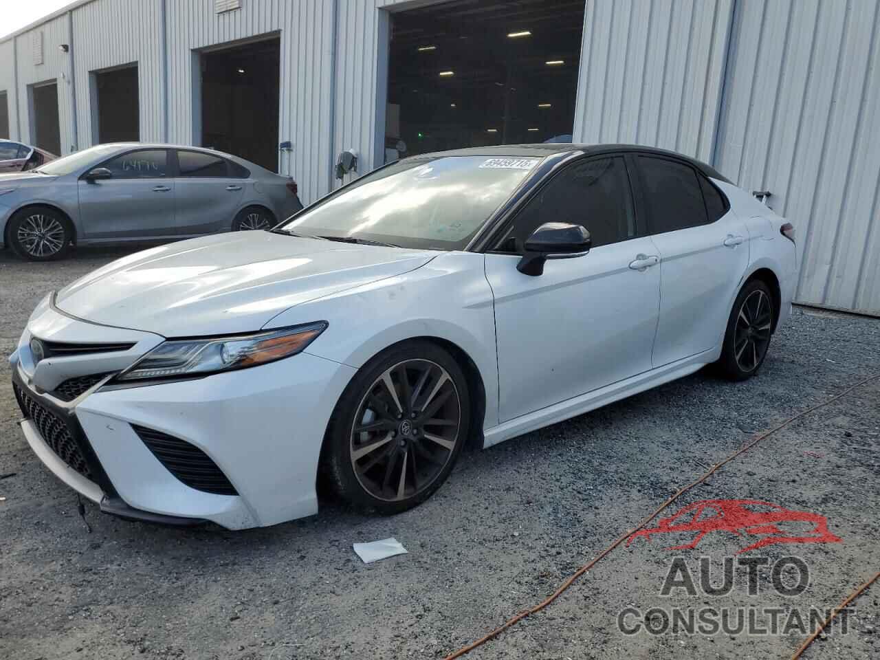 TOYOTA CAMRY 2019 - 4T1B61HK0KU188691