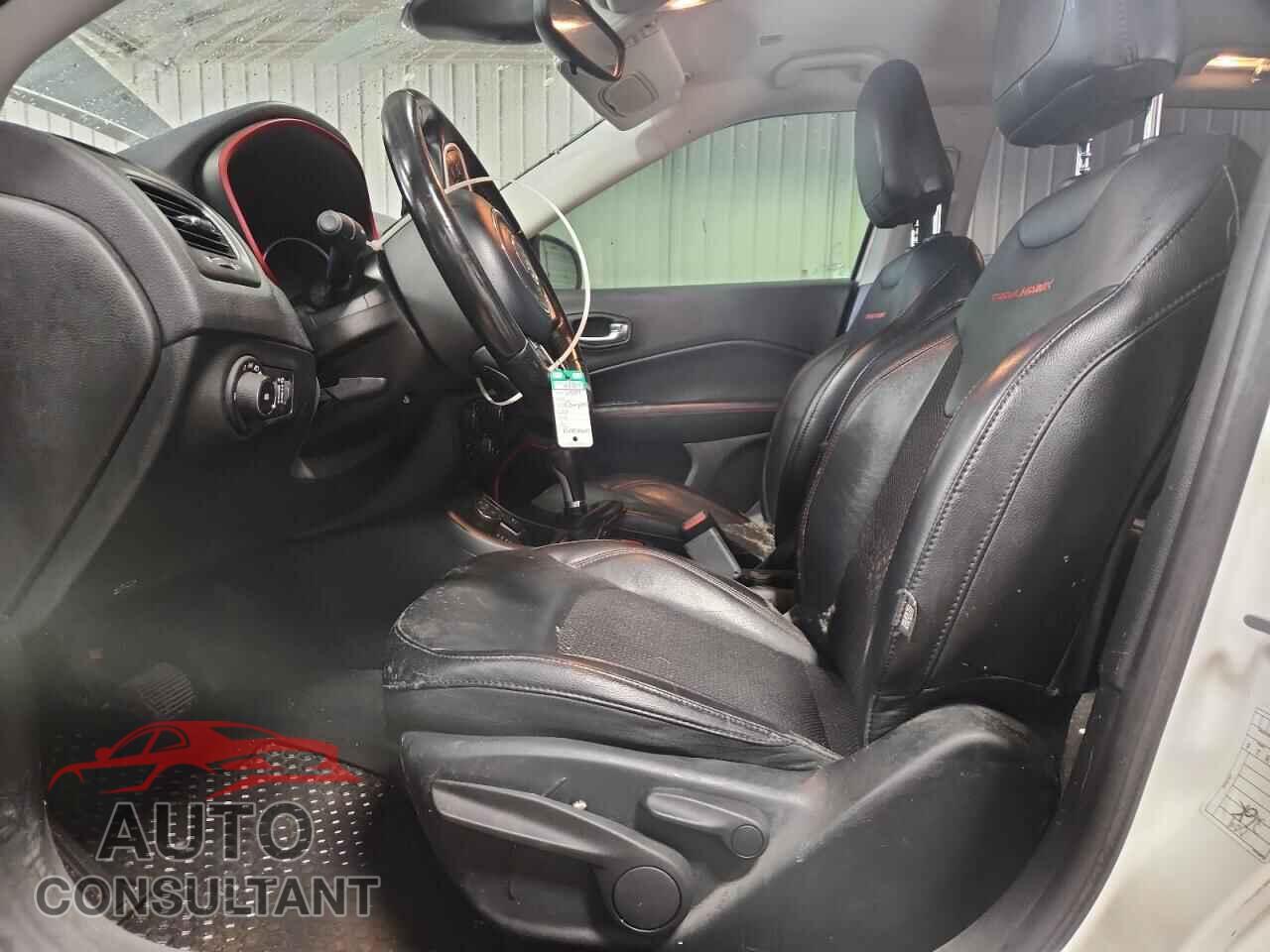 JEEP COMPASS 2019 - 3C4NJDDB1KT618102