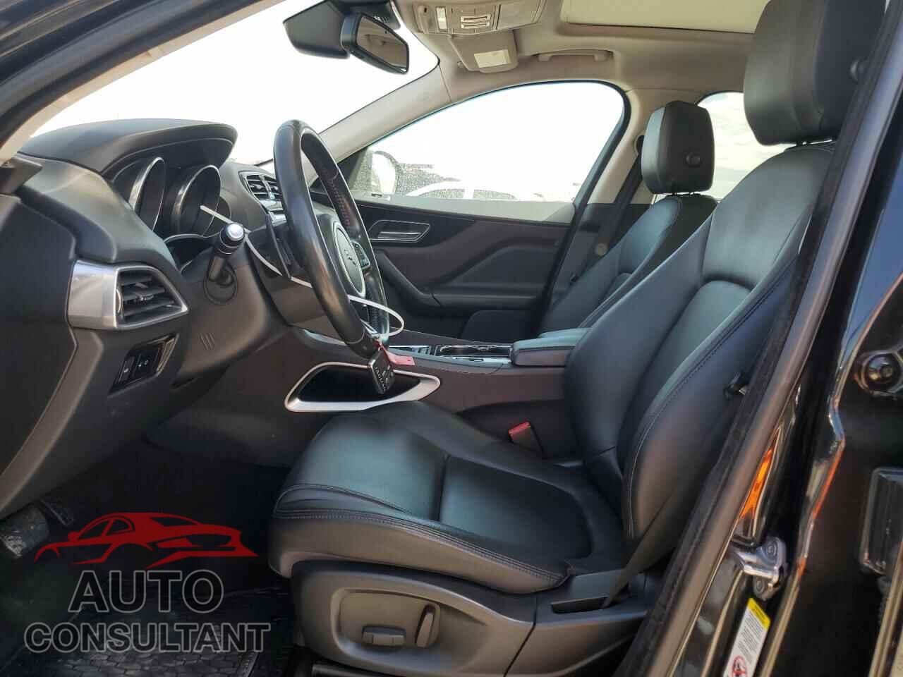 JAGUAR F-PACE 2017 - SADCJ2BV0HA054441