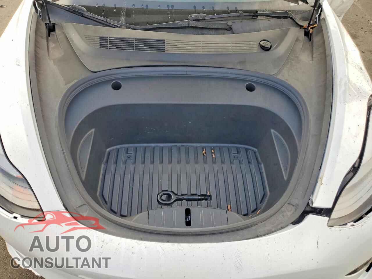 TESLA MODEL 3 2023 - 5YJ3E1EA8PF686399