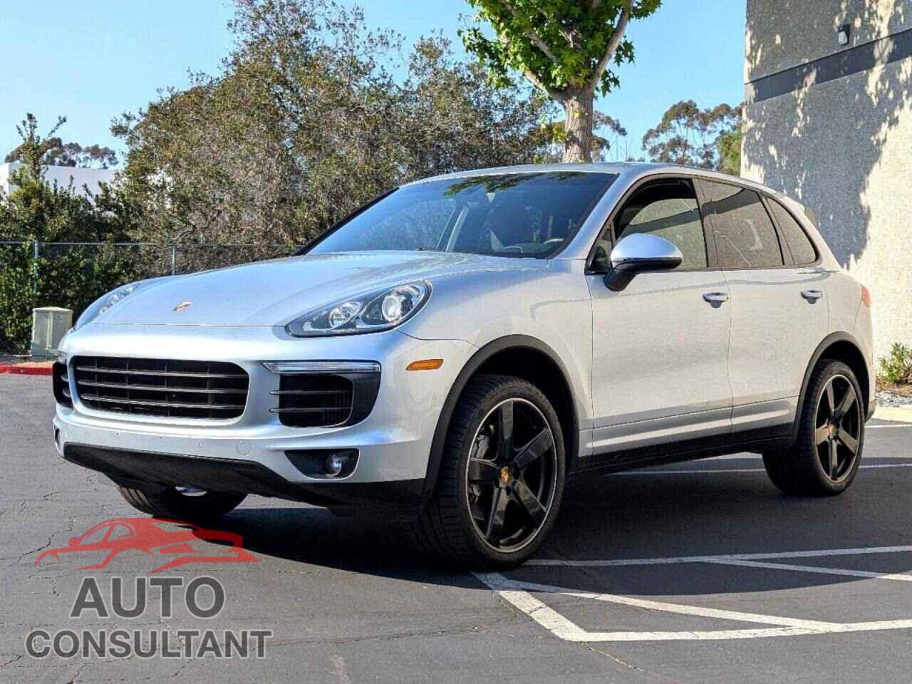 PORSCHE CAYENNE 2016 - WP1AB2A24GLA94076