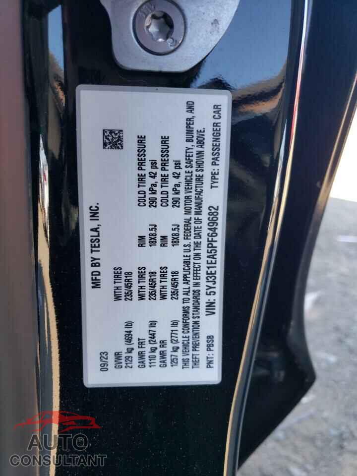 TESLA MODEL 3 2023 - 5YJ3E1EA5PF649682