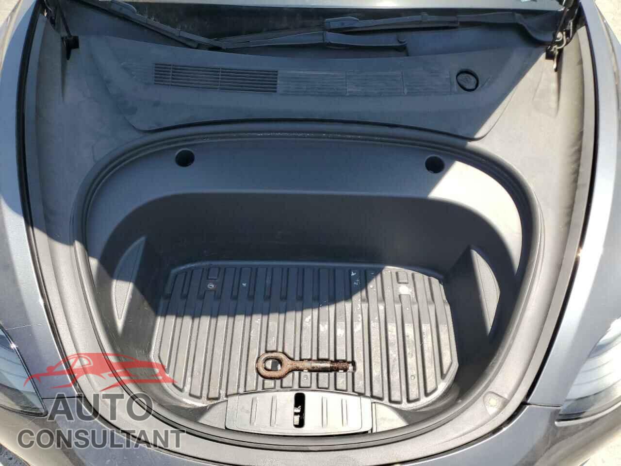 TESLA MODEL 3 2023 - 5YJ3E1EA3PF404279