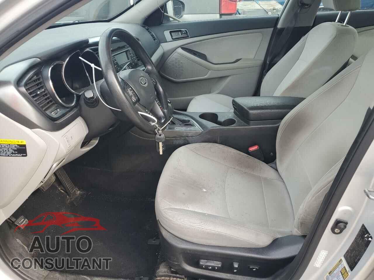 KIA OPTIMA 2012 - KNAGM4A75C5280217