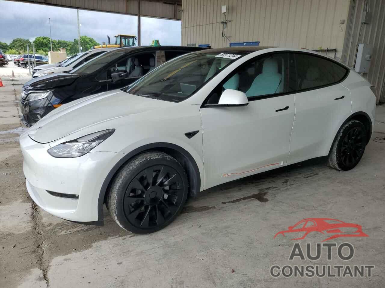 TESLA MODEL Y 2022 - 7SAYGDEE6NF496797