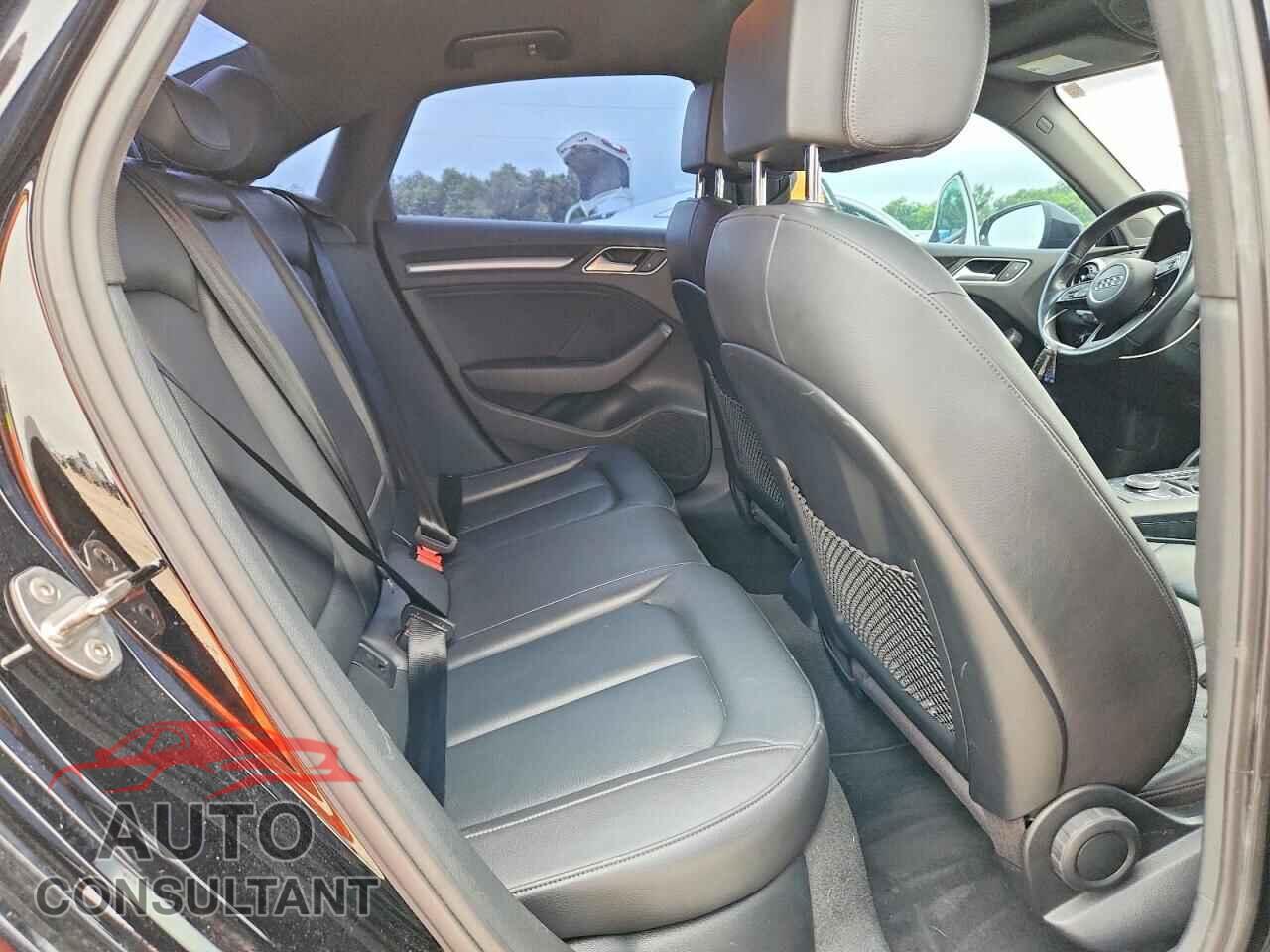 AUDI A3 2017 - WAUB8GFF2H1078191