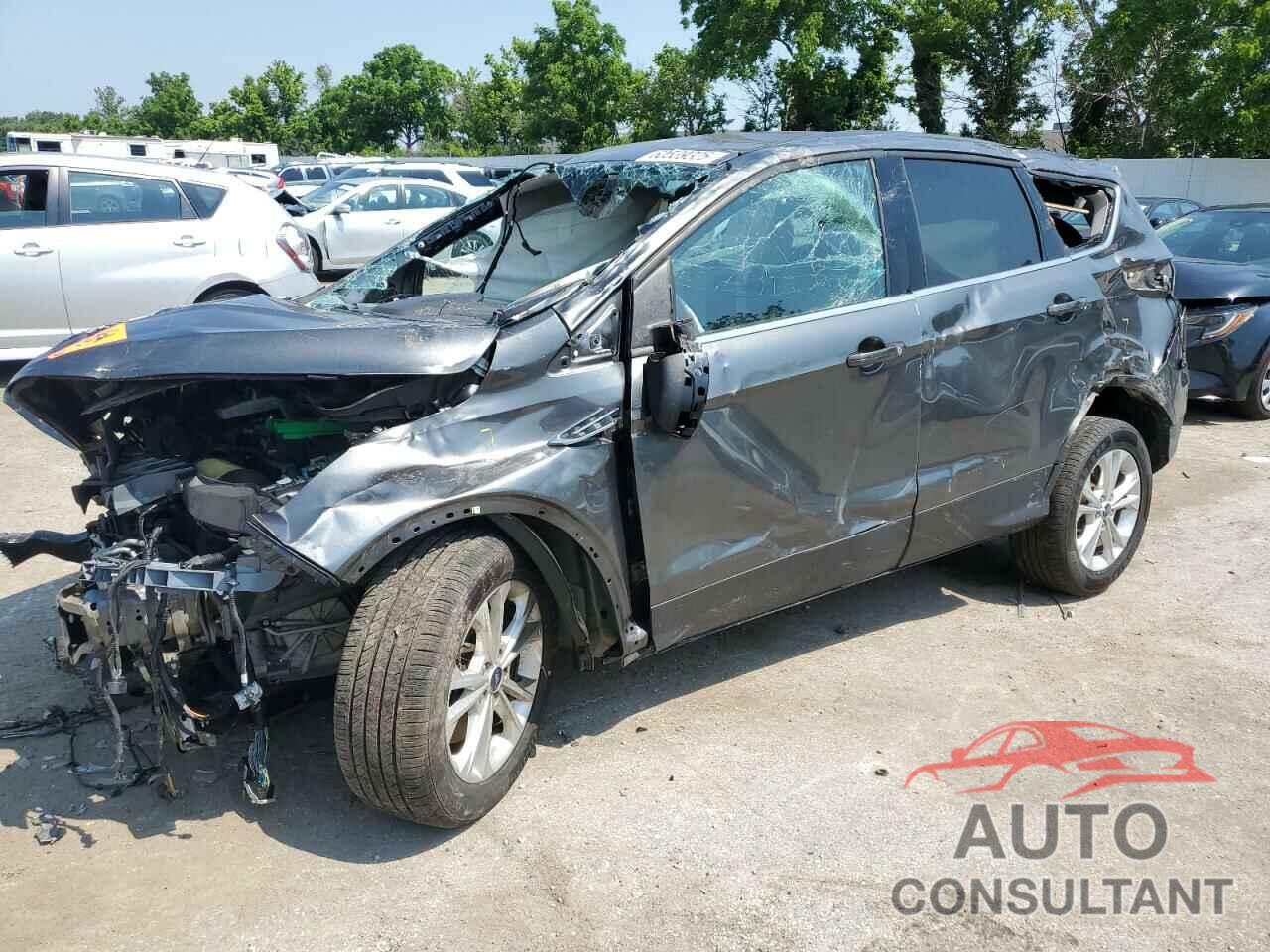 FORD ESCAPE 2017 - 1FMCU9G91HUA23068