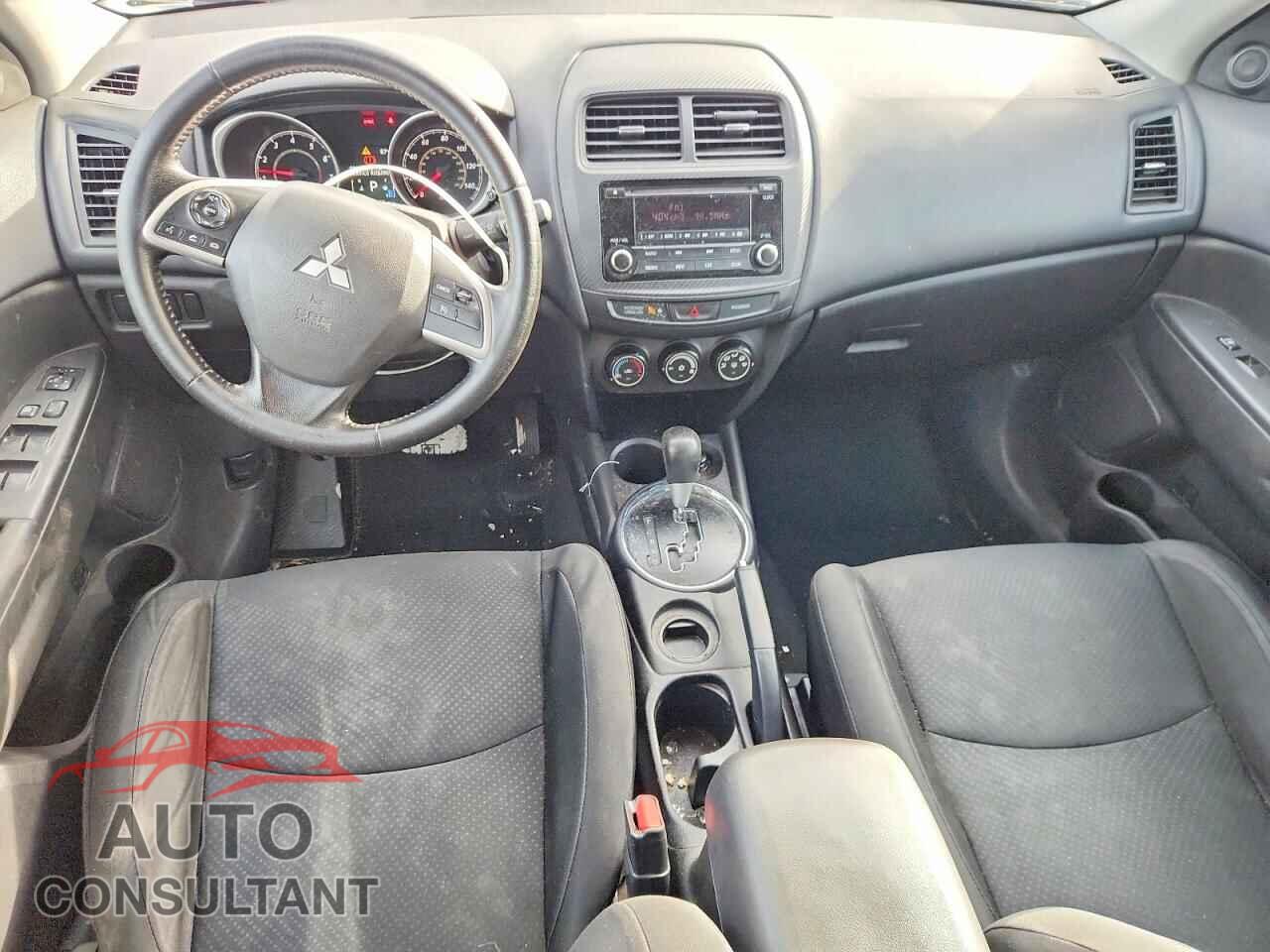 MITSUBISHI OUTLANDER 2015 - 4A4AP3AUXFE060942