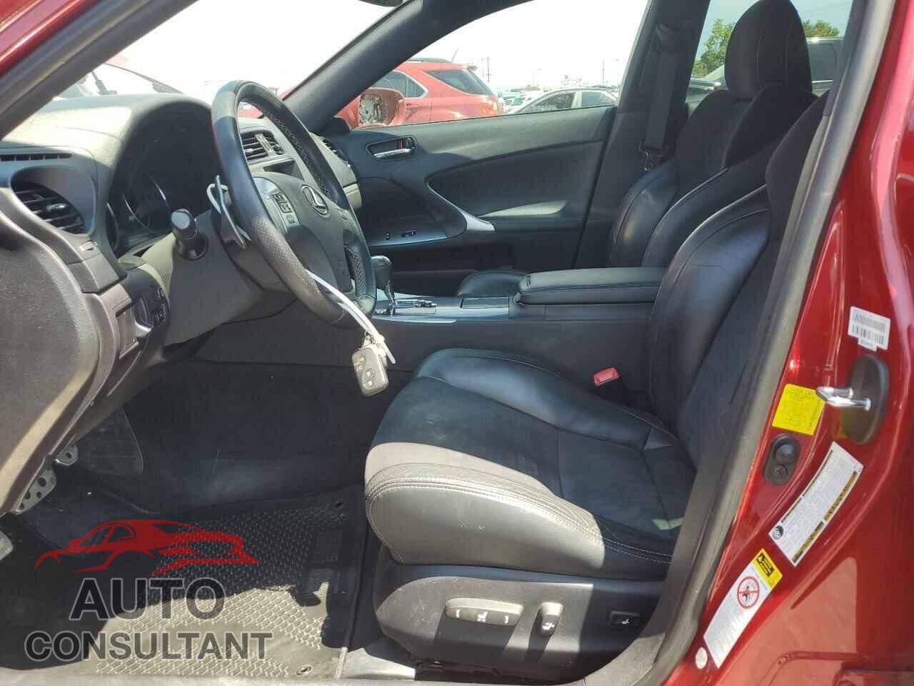 LEXUS IS 2011 - JTHBF5C25B5151423