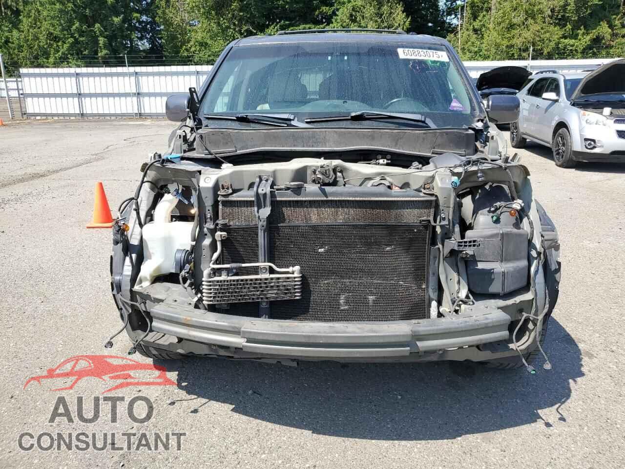 HONDA PILOT 2011 - 5FNYF4H94BB024673