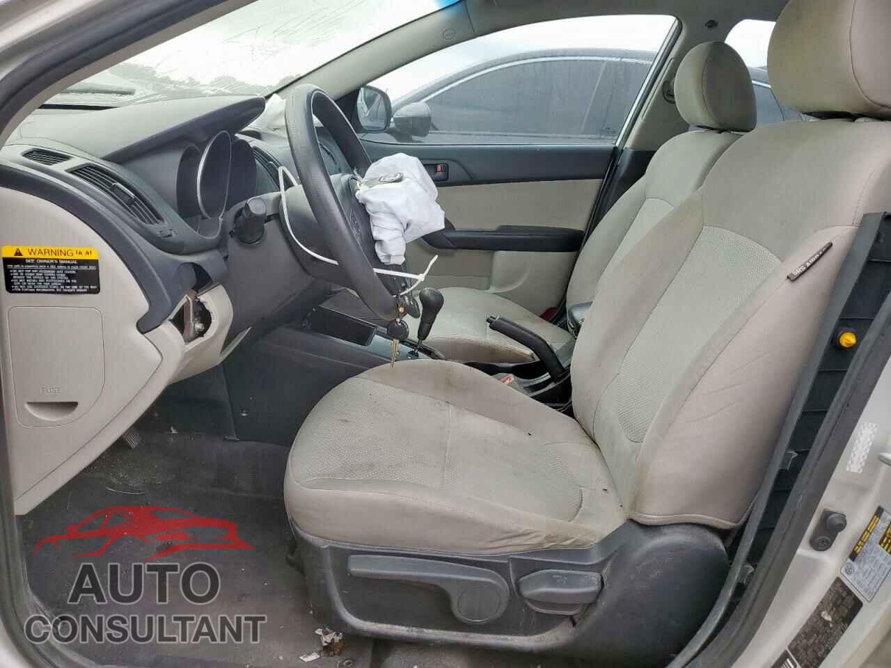 KIA FORTE 2010 - KNAFU4A28A5806854