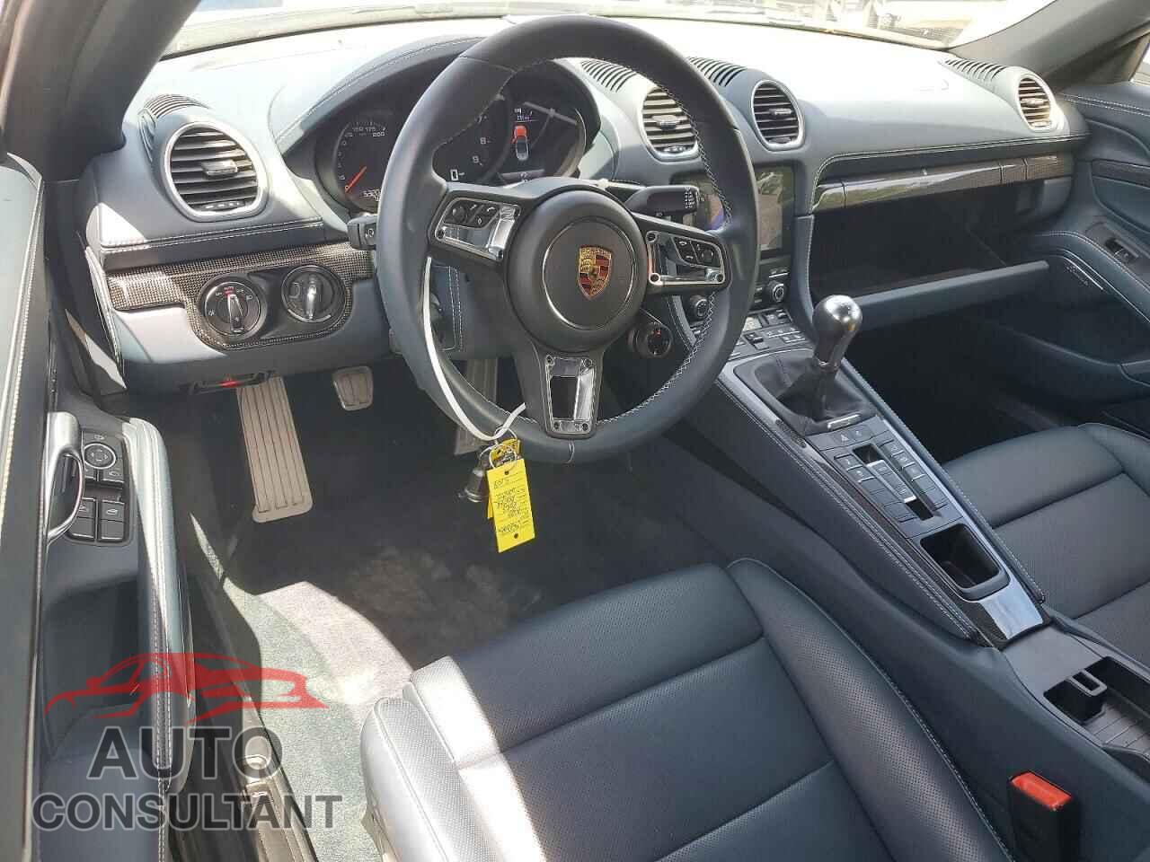 PORSCHE BOXSTER 2025 - WP0CD2A88SK231205