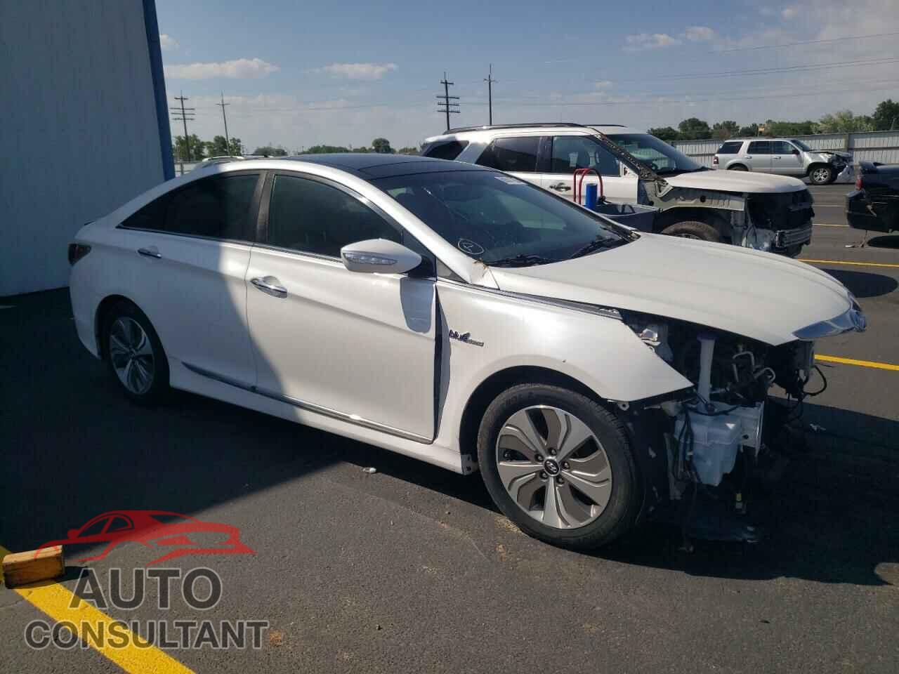 HYUNDAI SONATA 2015 - KMHEC4A48FA123517