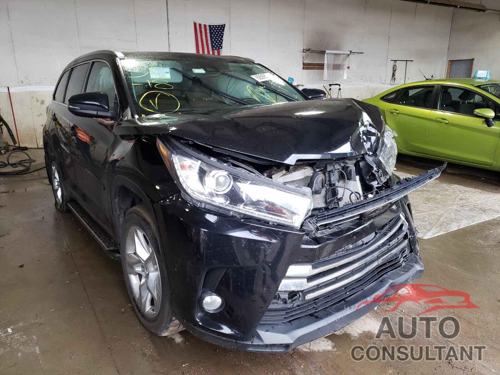 TOYOTA HIGHLANDER 2018 - 5TDDZRFH8JS874698