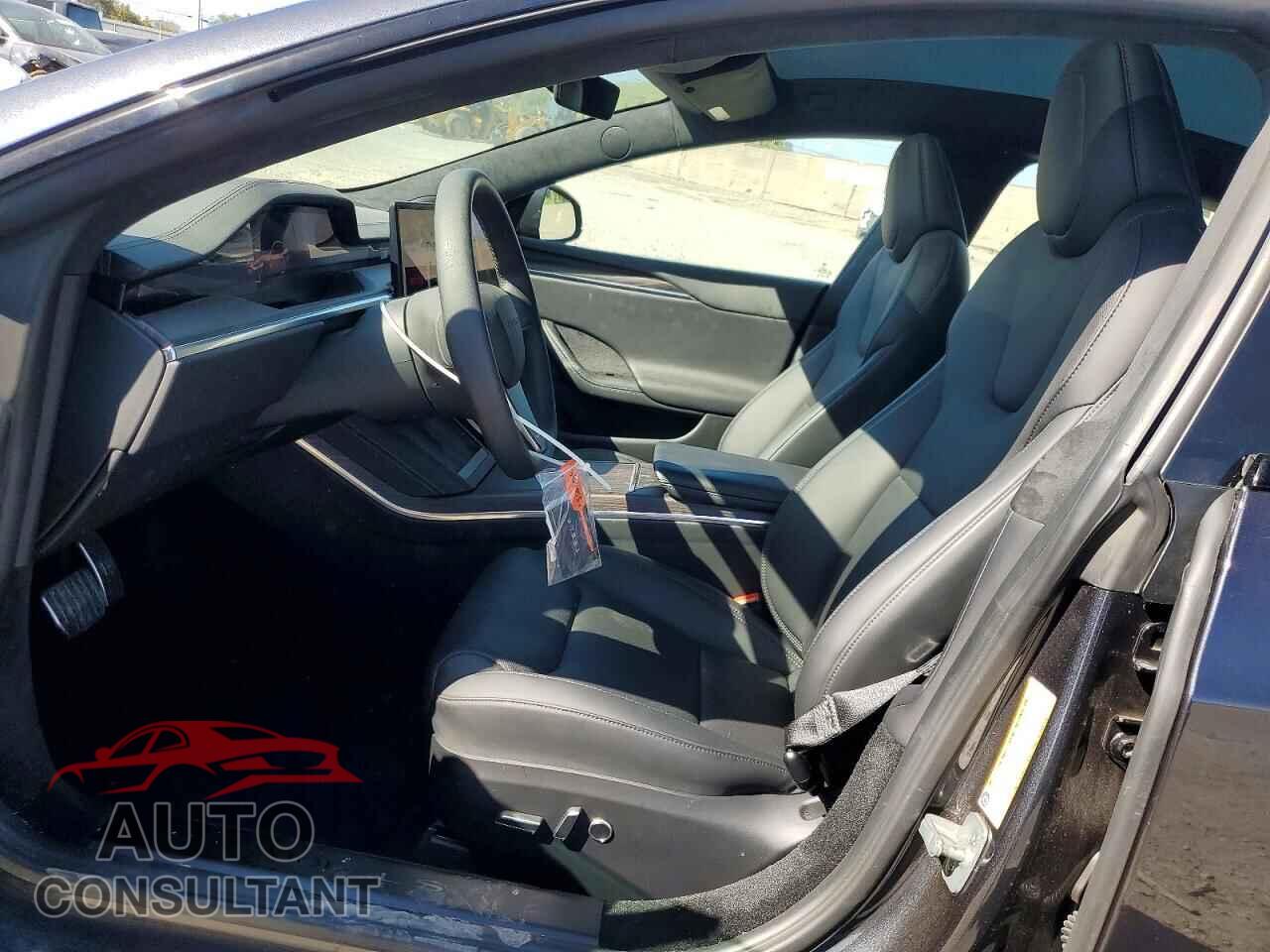 TESLA MODEL S 2023 - 5YJSA1E55PF529200