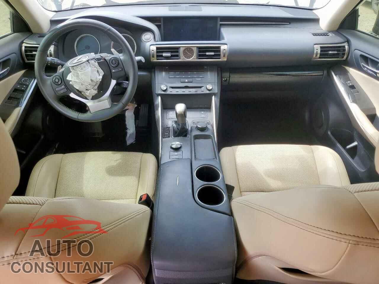 LEXUS IS 2015 - JTHBF1D29F5060748