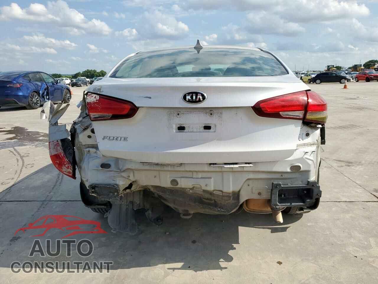 KIA FORTE 2017 - 3KPFK4A77HE051778