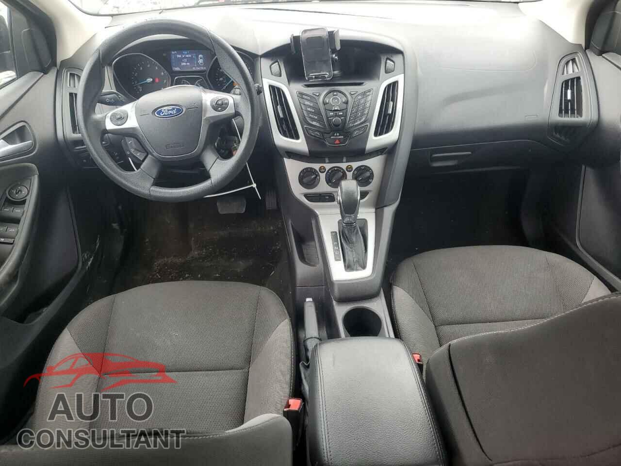 FORD FOCUS 2014 - 1FADP3K2XEL387083