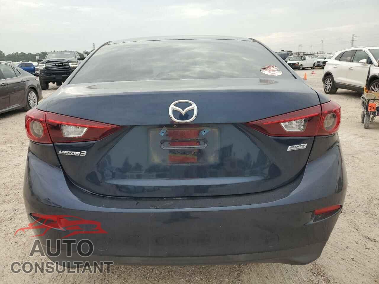MAZDA 3 2017 - 3MZBN1U72HM104888