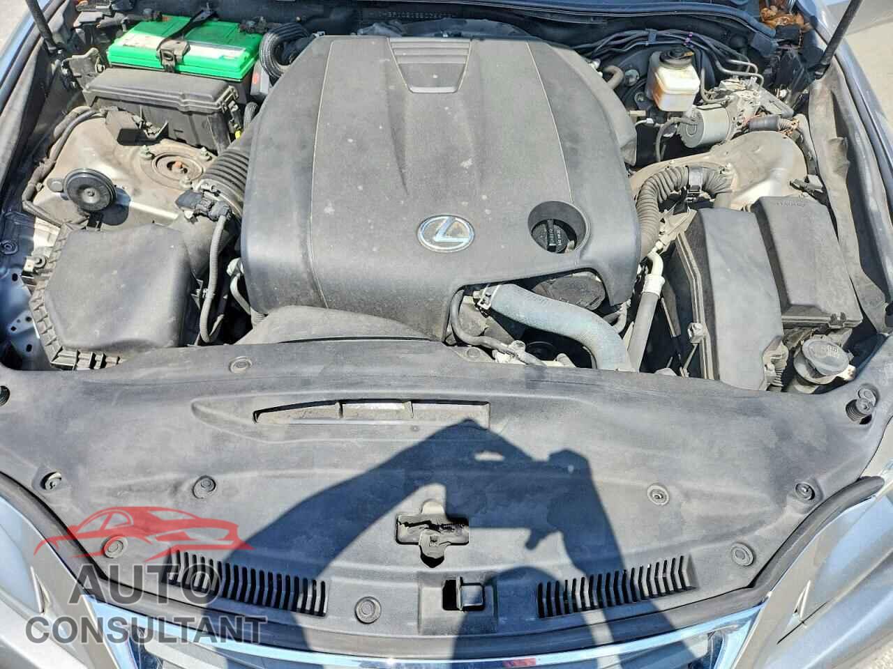 LEXUS IS 2014 - JTHBF1D21E5035602