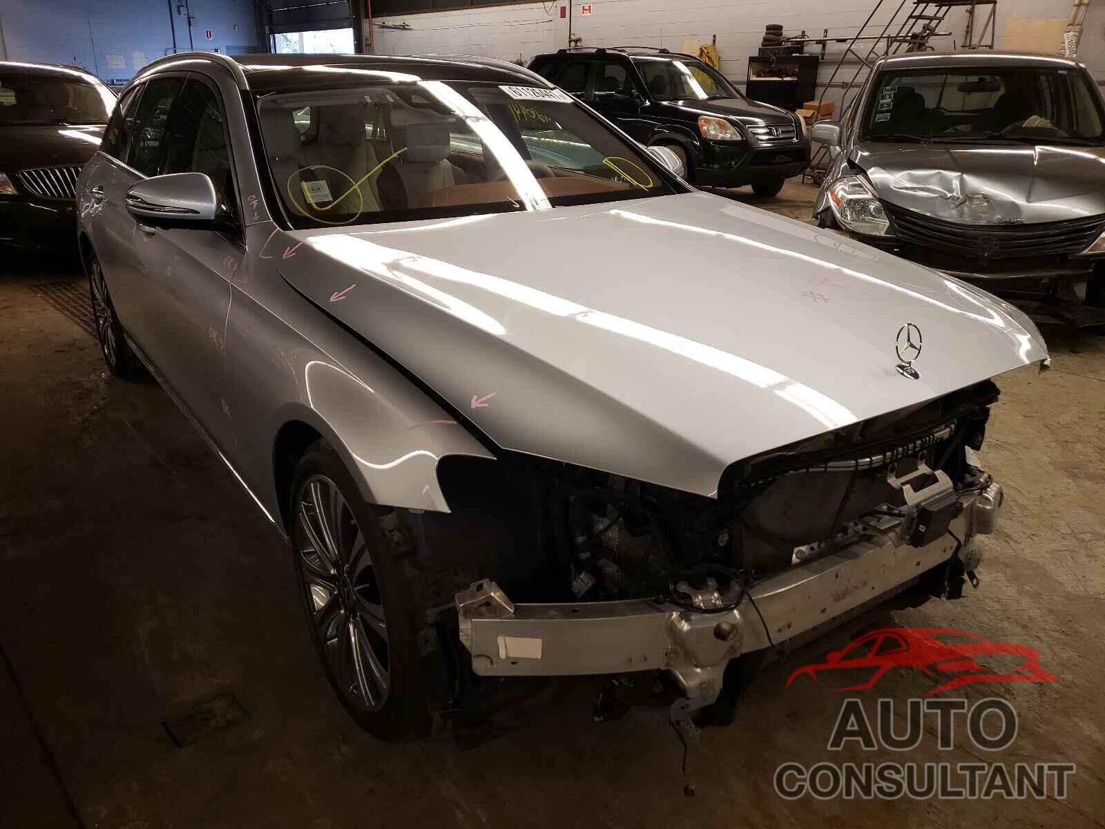 MERCEDES-BENZ E-CLASS 2019 - WDDZH6JB4KA517615