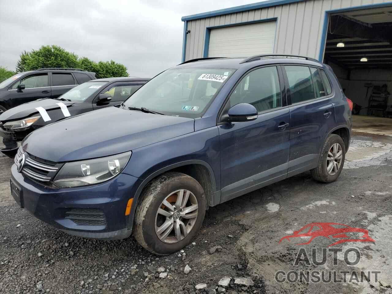 VOLKSWAGEN TIGUAN 2016 - WVGBV7AX3GW588509