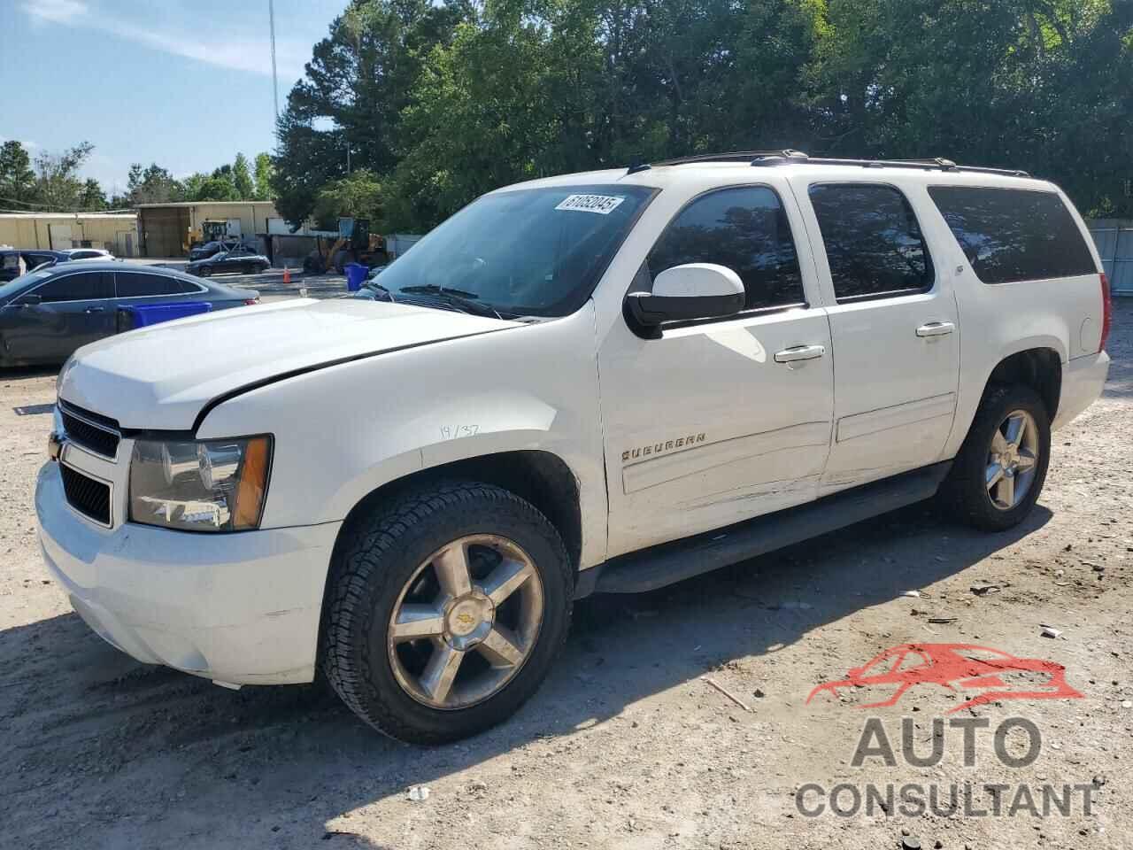 CHEVROLET SUBURBAN 2013 - 1GNSKJE79DR312308