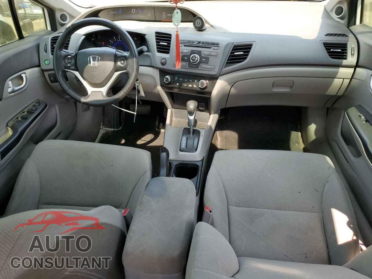 HONDA CIVIC 2012 - 2HGFB2F55CH008681