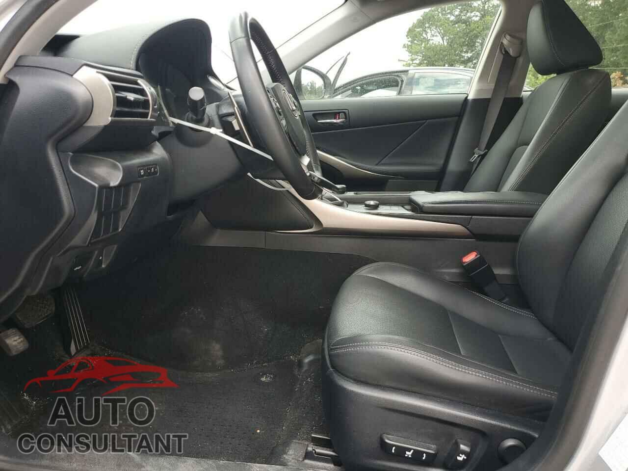 LEXUS IS 2015 - JTHCF1D25F5019361