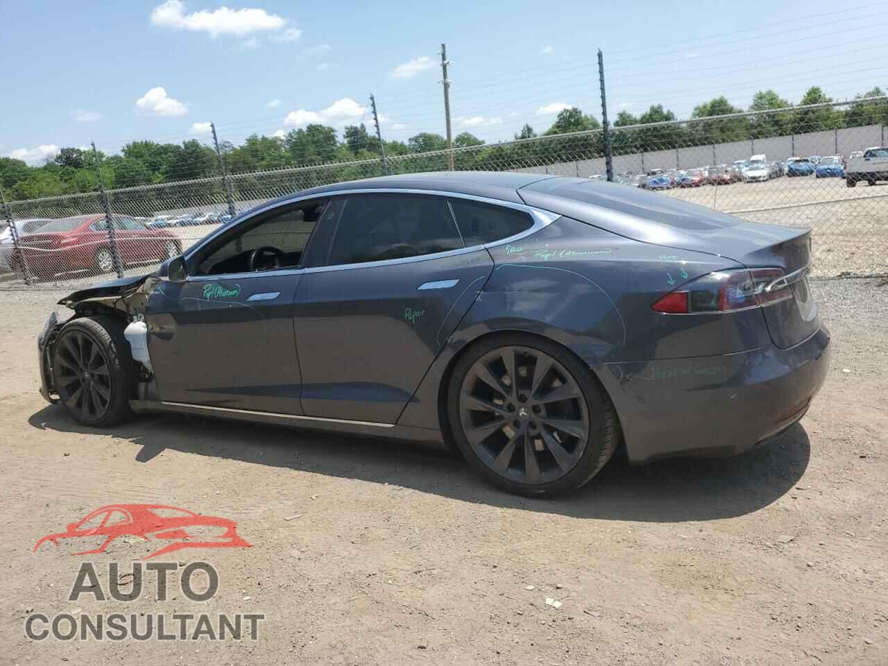 TESLA MODEL S 2019 - 5YJSA1E24KF333988