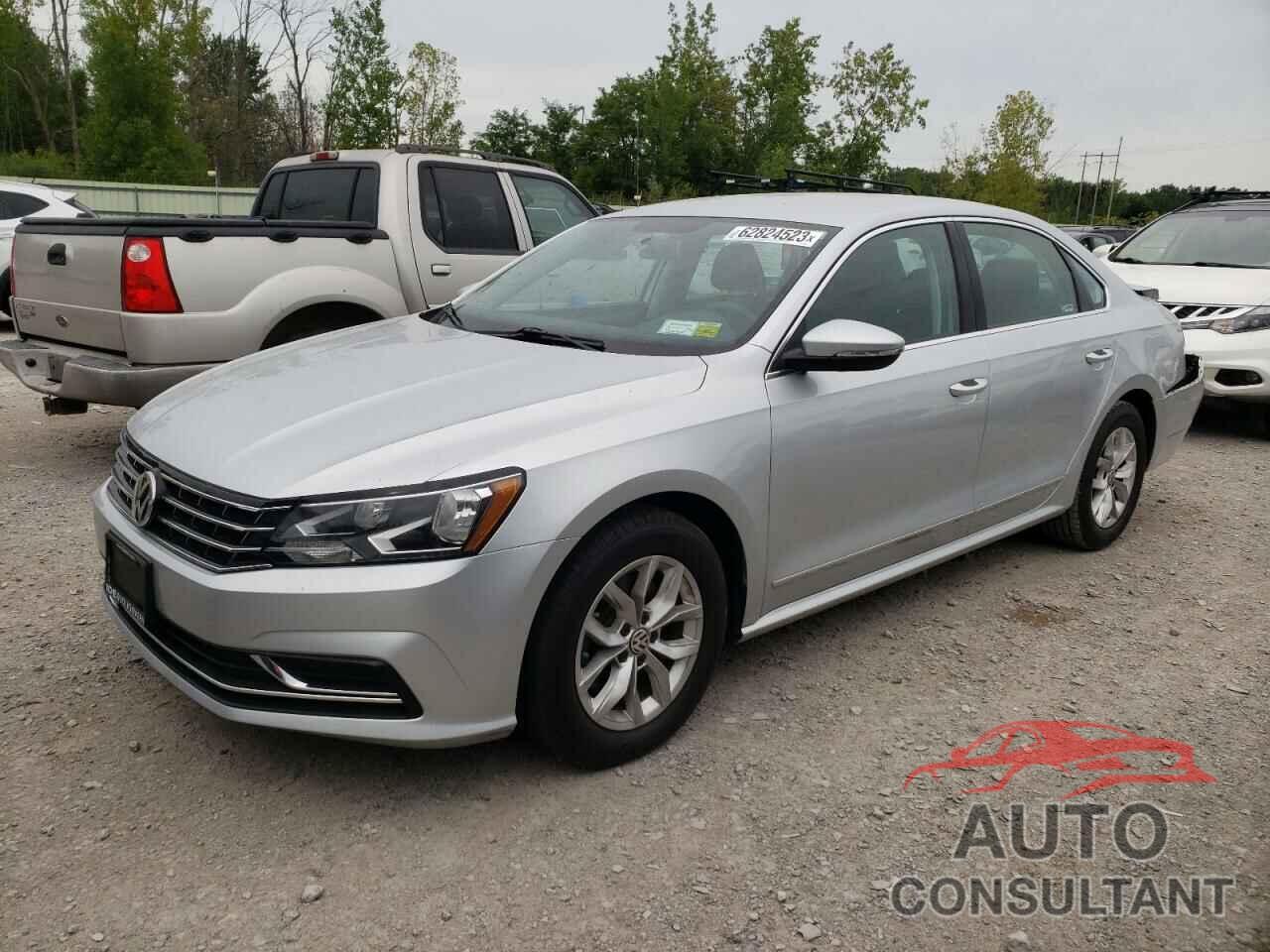 VOLKSWAGEN PASSAT 2017 - 1VWAT7A38HC001420