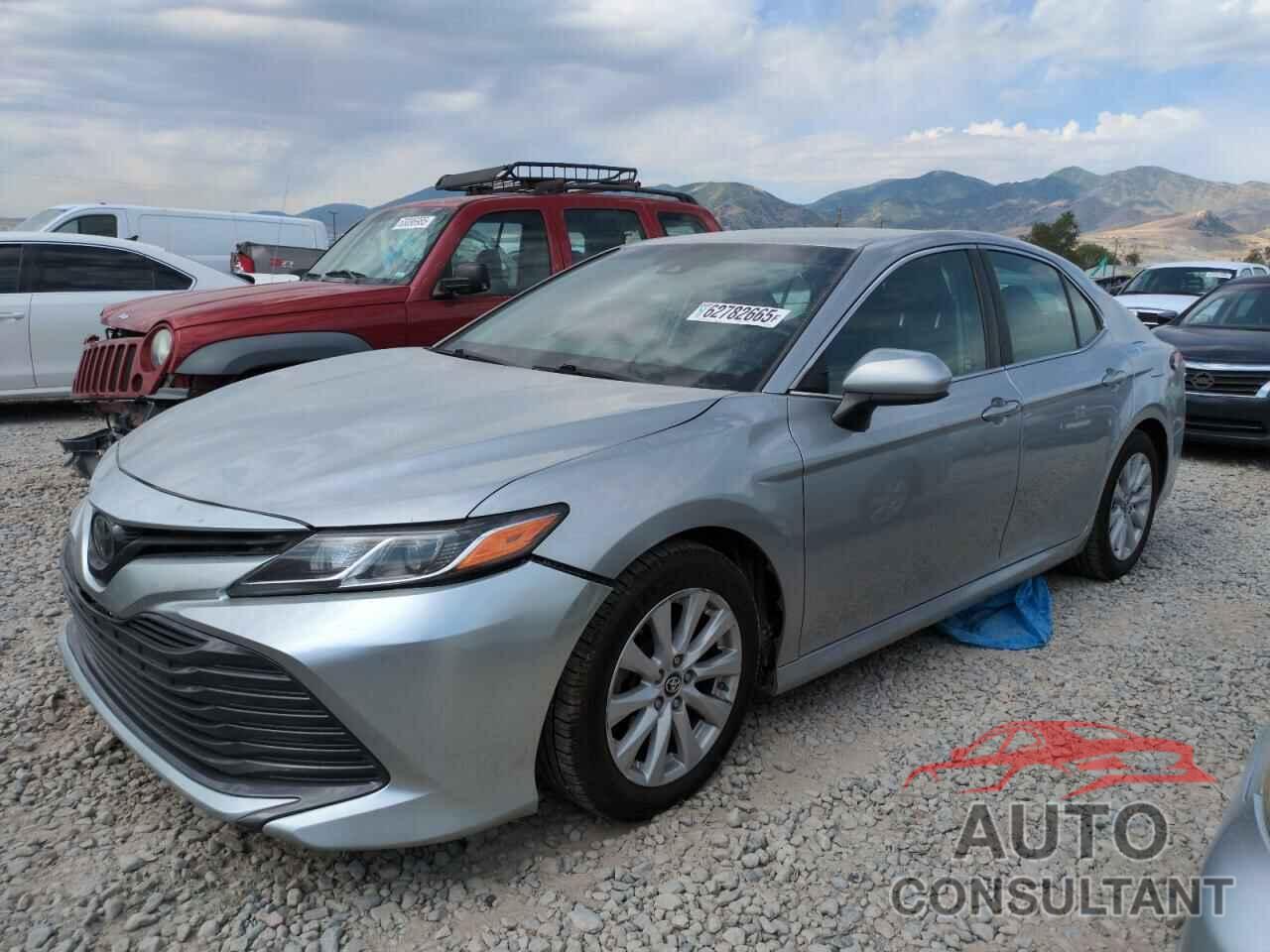 TOYOTA CAMRY 2018 - 4T1B11HK3JU631459