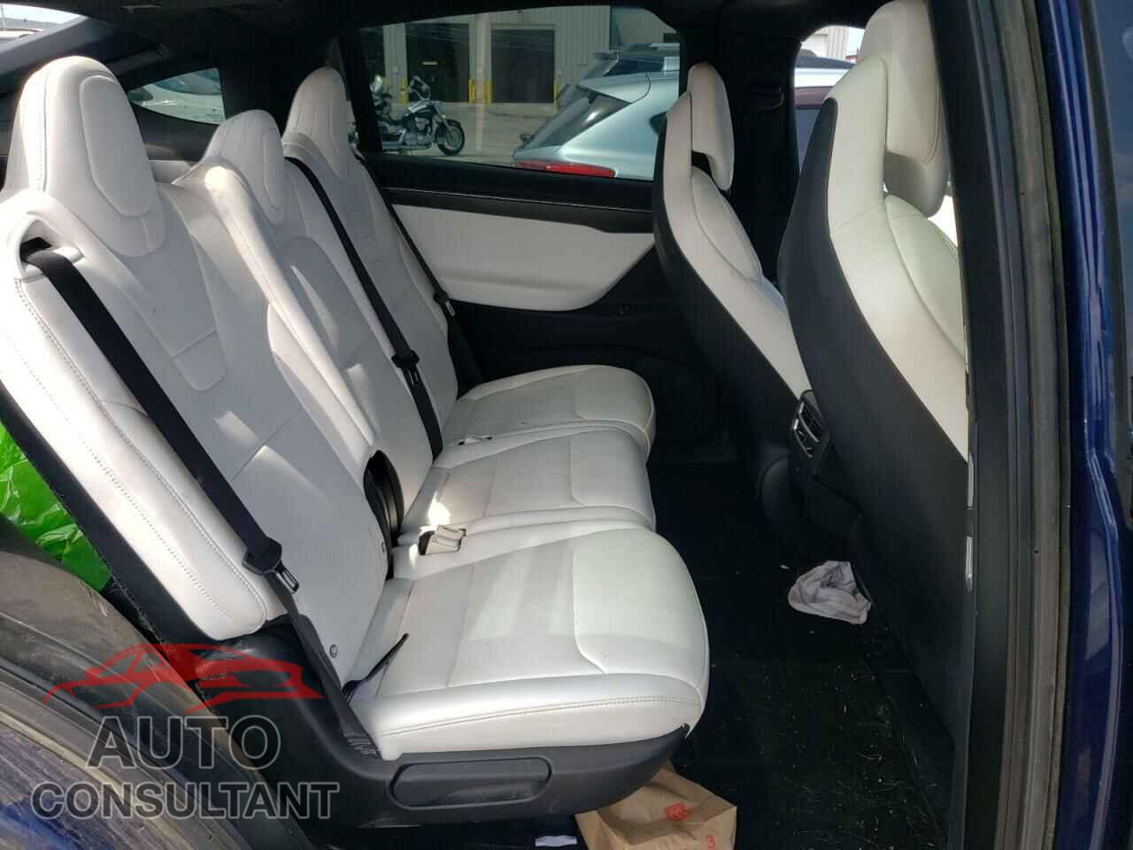 TESLA MODEL X 2017 - 5YJXCDE23HF046099