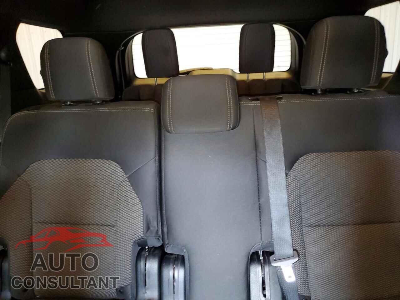 FORD EXPLORER 2018 - 1FM5K7D86JGC85610