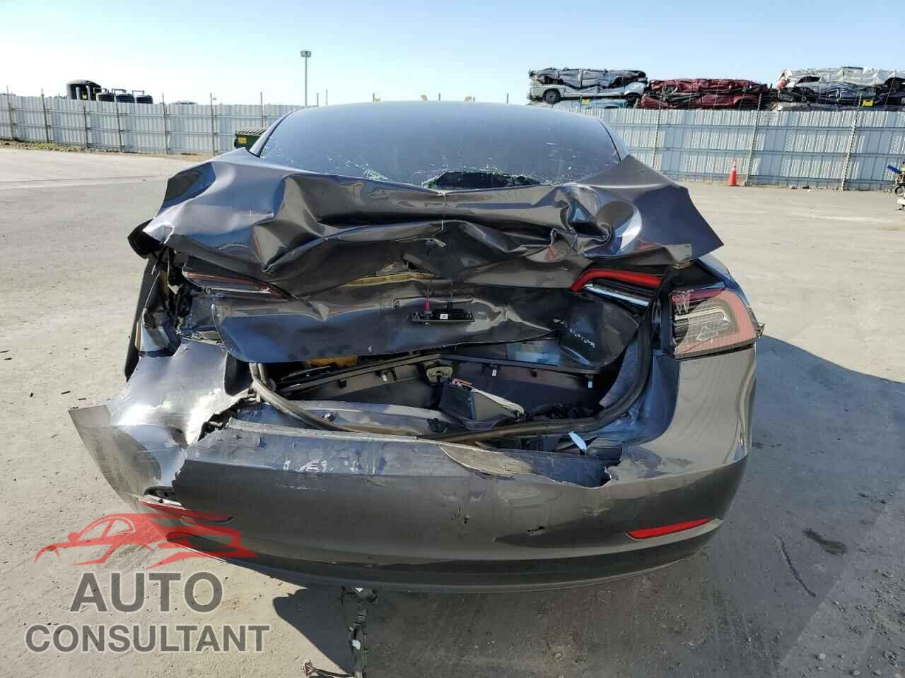 TESLA MODEL 3 2023 - 5YJ3E1EB2PF659207